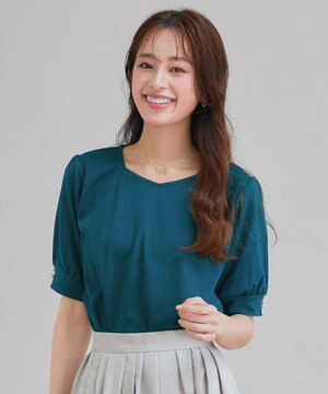 【小倉優子さん着用・洗える・接触冷感・汗ジミ防止】“サマさまカットソー”パール付きパフスリーブトップス