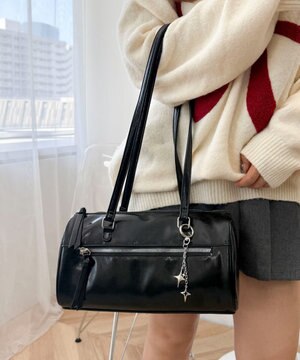 ブラック ボストンバッグ ユニークチャーム付き チャーム付きチェーンボストンバッグ / WEGO | ファッション通販