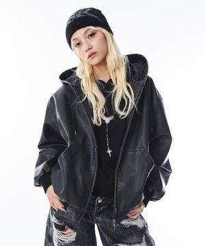  【ユニセックス着用ITEM】PUフードブルゾン