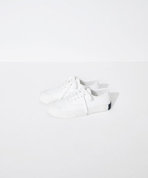 クラシックスニーカー