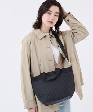  BUCKET TOTE/ラインデボスブラック