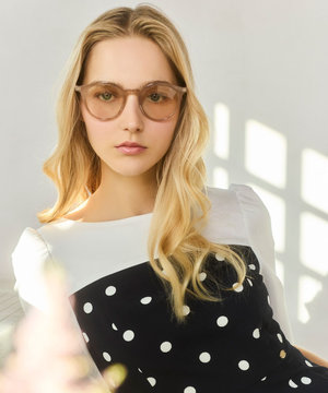 【UVカット・ドレス生地製のソフトケース付き】GRACE IN LIGHT SUNGLASSES 調光レンズサングラス