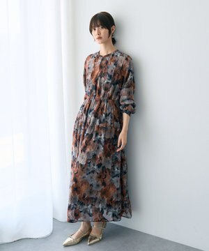  ぼかしフラワー柄長袖ワンピース