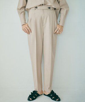 バナナシルエットウールパンツ