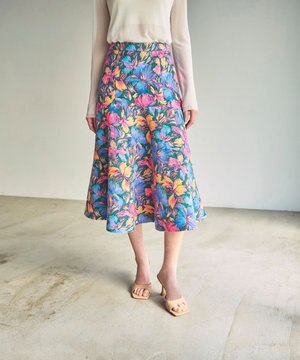  フラワージャガードフレアスカート