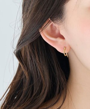  〈痛くないシリーズ/アレルギー対応〉ベーシックダブルフープライトフィットイヤリング　ゴールド