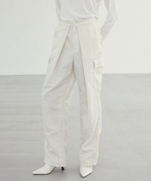  【洗える】ACANTHUS / カーヴィーシルエットカーゴパンツ