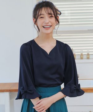  リボンフレアスリーブブラウス