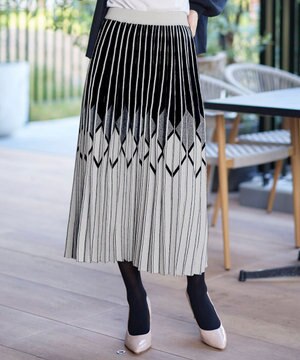 【洗える】幾何学柄プリーツニットスカート