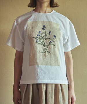  つゆ草刺繍半袖プルオーバー〈日本製・上質な天然素材・遠州織物〉〈繊細なオリジナル花刺繍〉〈ゆったりフリーサイズ〉〈上品な大人の布帛Tシャツ〉