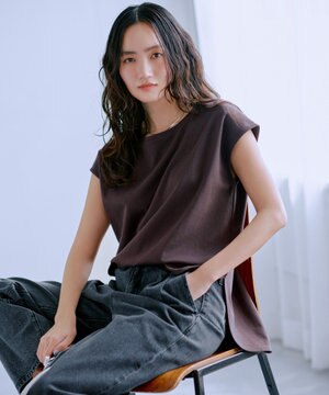  25SS新作〈大草直子さんアドバイザー〉スーピマコットンスムースフレンチノースリーブトップス