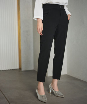 美シルエットパンツ