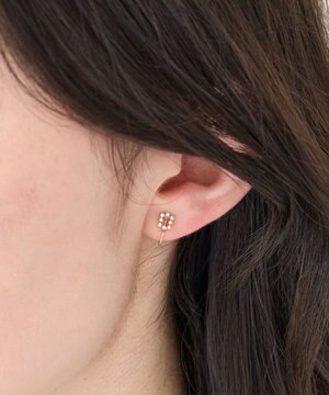  〈痛くないシリーズ/金属アレルギー対応〉タイニーレクタングルビジューライトフィットイヤリング　小粒/小さい/小さめ