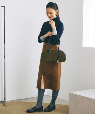 TOPKAPI 【TREASURE TOPKAPI】スエード エナメルコンビ ワイド ボストンバッグ チャーム付き カーキ