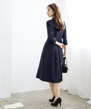 Tiaclasse 【洗える】裾に向かってエレガントに広がる美光沢フレアワンピース ネイビー