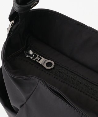 Y'SACCS 【ナイロンタフタ】トラベルショルダー ブラック