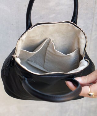 FOLNA RD ソフトレザーブガッティボストンバッグ ブラック