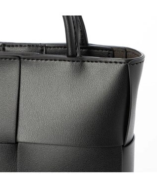 UNBILLION cachecache イントレチャートミニショルダーバッグ ブラック