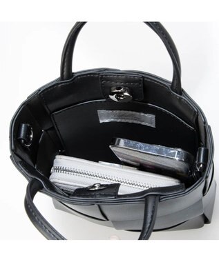 UNBILLION cachecache イントレチャートミニショルダーバッグ ブラック