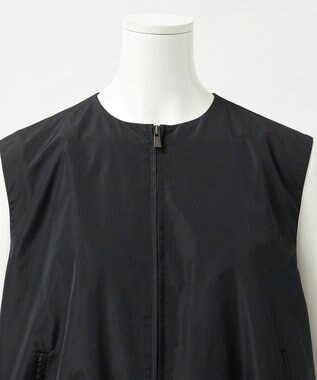 23区 【エステータ】シルクブレンド ライトタフタ ジップアップ ベスト ブラック