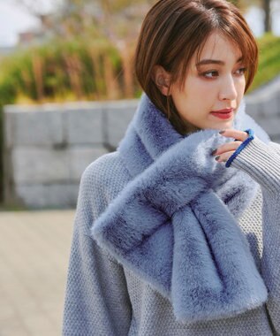 Tiaclasse フェイクファーティペット ブルー