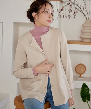 Tiaclasse ノーカラー後ろタックフレアコート アイボリー