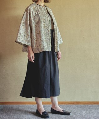 muuc 筆記帳刺繍ショートコート〈国産・muucオリジナル総柄刺繍〉〈上質な綿混ダンガリー〉〈中に着込めるゆとり袖・Aライン〉〈3シーズン春秋冬〉 ベージュ