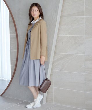 Tiaclasse ノーカラー後ろタックフレアコート ベージュ