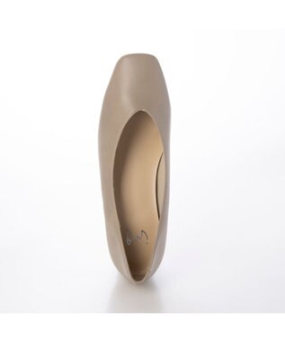 ing <ing>【WEB限定】【レイン対応】スクエアトゥVカットパンプス オーク