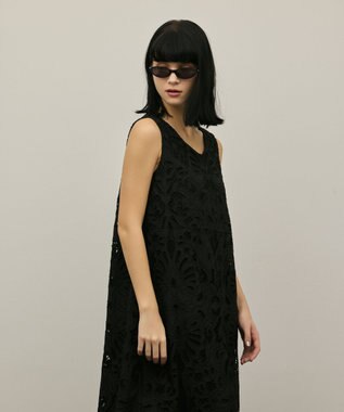 GRACE CONTINENTAL フラワーカットワークワンピース ブラック