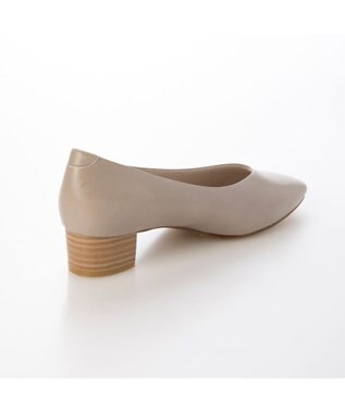 ing <ing>【WEB限定】【レイン対応】スクエアトゥVカットパンプス オーク