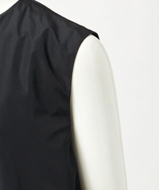 23区 【エステータ】シルクブレンド ライトタフタ ジップアップ ベスト ブラック