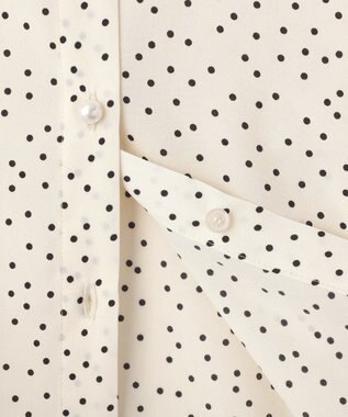 YECCA VECCA 2way裾アレンジパール釦ブラウス Dot