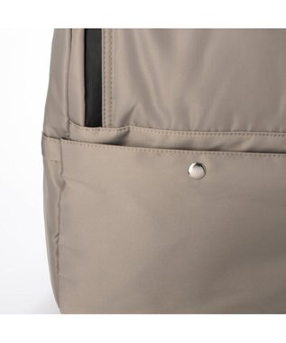 UNBILLION カシュカシュ cachecache / 10ポケット撥水リュックサック オーク