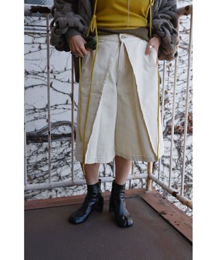 woadblue 【157】HALF TUCK SHORTS WHITE