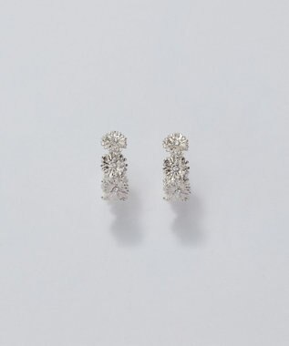 Phoebe 【痛くないシリーズ/金属アレルギー対応】マーガレットフラワーフープライトフィットイヤリング　シルバー シルバー