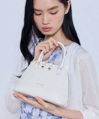 TOCCA LE SOMMET MINI BUGATTI BAG レザーバッグ アイボリー系