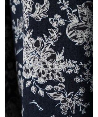 earth music&ecology 隠れリス柄スカート Navy