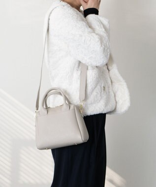 INTER-CHAUSSURES 【CHRISTIAN VILLA】ベーシックレザーハンドバッグ アイボリー