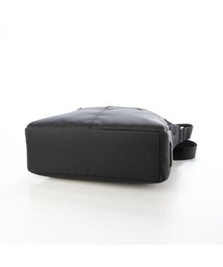 LA BAGAGERIE フロントポケット　スクエアナイロンショルダー　Mサイズ ブラック