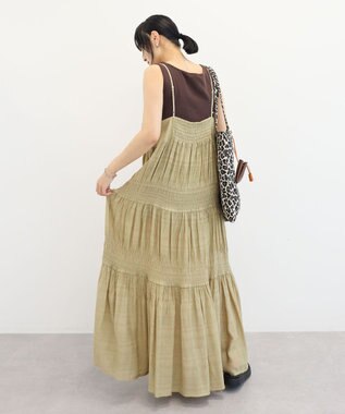 Green Parks シャーリングティアードキャミワンピース Beige