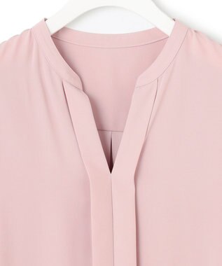 ICB L 【WEB限定・UVケア・速乾・洗える】BackSatinAmunzen キーネックブラウス ヘイズピンク系