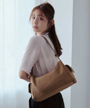 TOCCA IN CREADLE NYLON BAG ワンショルダーバッグ 【古畑星夏さん着用】