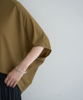 YECCA VECCA 異素材切替バックデザインプルオーバー Khaki