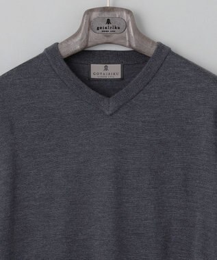 GOTAIRIKU オリジナル設計【洗える/チクチクしにくい/ピリングしにくい】イタリア糸 ハイゲージ Ｖネックニット_WOOL100% グレー系