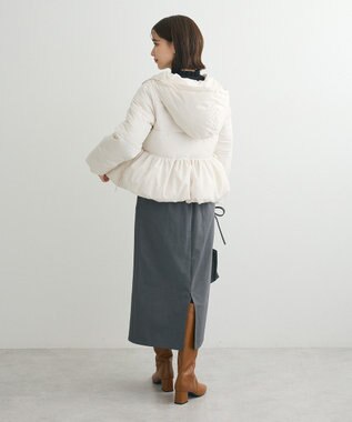 Green Parks ・ｓｗｉｎｇ　ｂｙ　ファイバーダウンペプラムコート Ivory