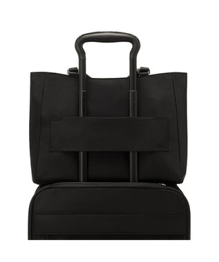 TUMI トートバッグ レディス  VOYAGEUR 「ヴァレッタ」ミディアム・トート BLACK/GUNMETAL