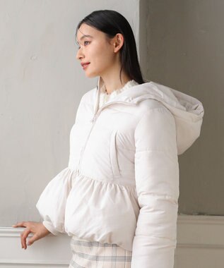 Green Parks ・ｓｗｉｎｇ　ｂｙ　ファイバーダウンペプラムコート Ivory