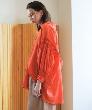 YECCA VECCA 綿麻シアーボリュームギャザーシャツ Off White