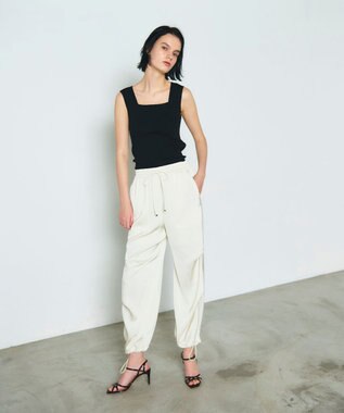 GRACE CONTINENTAL スクエアリブニットトップ ブラック